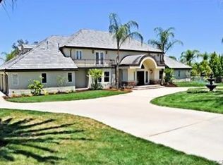 3260 Garretson Cir, Corona, CA 92881