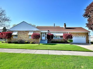 7252 W Chase Ave, Chicago, IL 60631