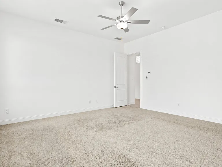 1413 Buckeye Trl — Photo 10