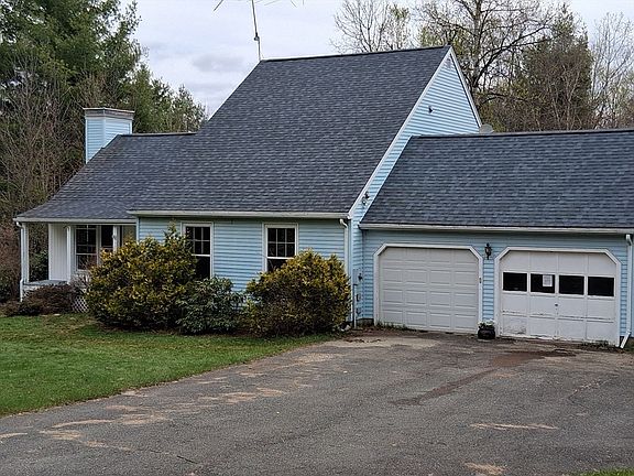 4th image of 144 Branch Hill Rd