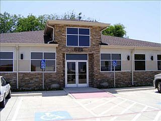 1st image of 6211 Southwest Blvd #100
