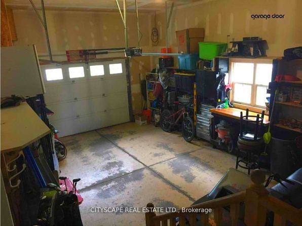 10300 Ravenshoe Rd, Georgina, ON L9P 1R2