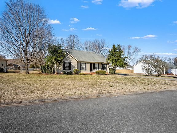 2nd image of 3227 Westbrook Dr