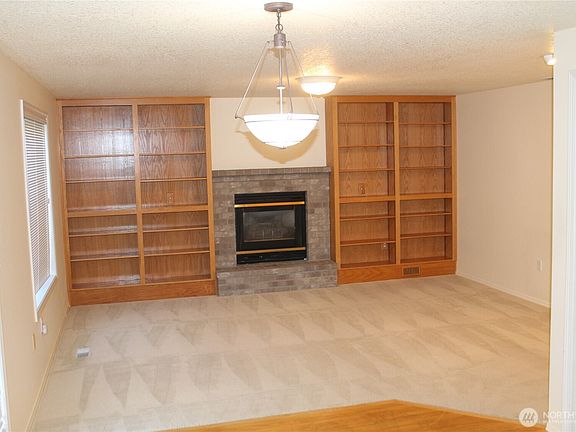 2nd image of 2120 NW Douglas Loop