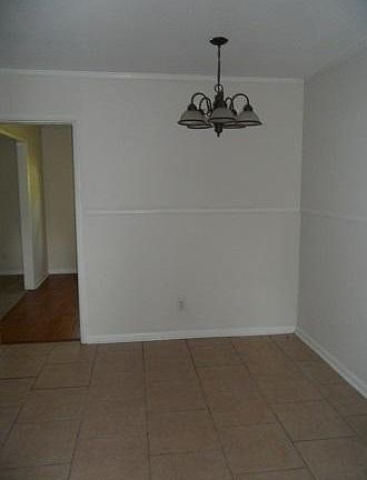 3rd image of 4267 S Park Ave
