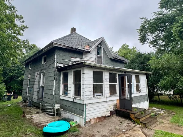 483 2nd St, Benton Harbor, MI 49022