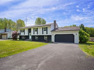 3740 Wilson Sharpsville Rd, Cortland, OH 44410