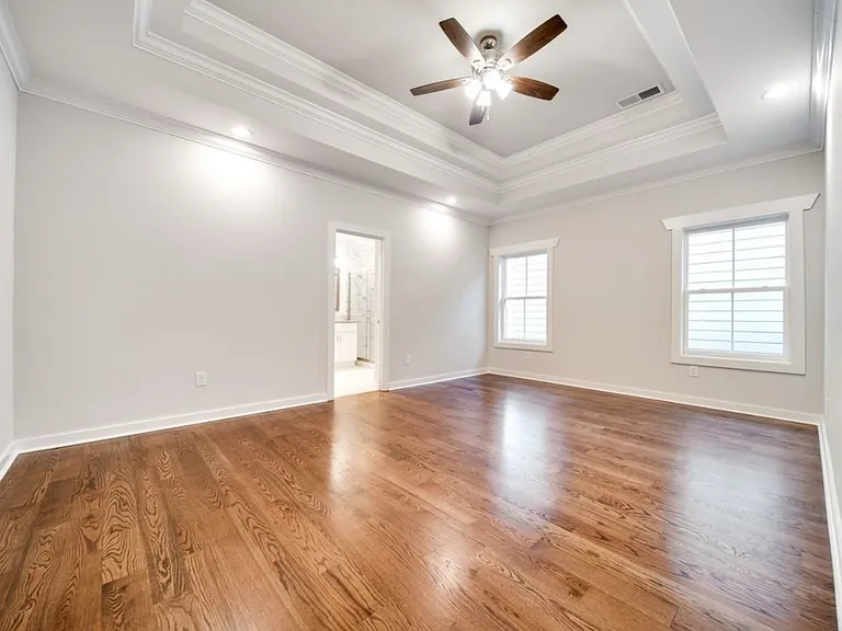 4010B Clifton Ave — Photo 10