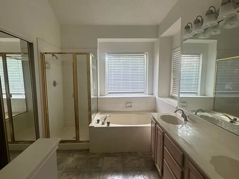 1324 Regent St — Photo 22