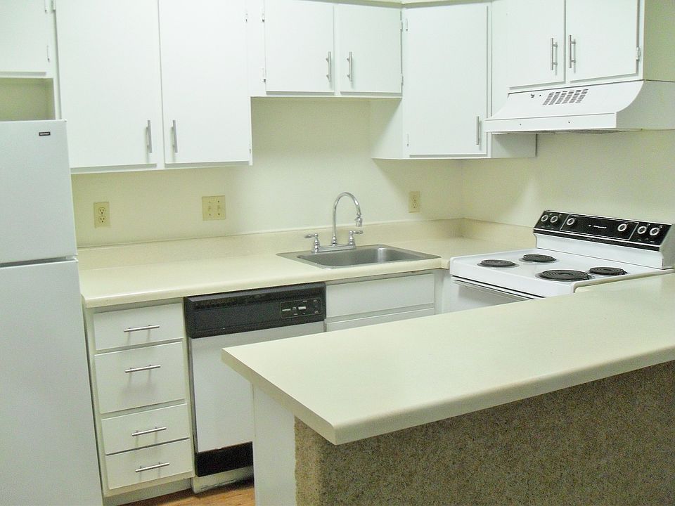 1st image of 6010 N Lamar Blvd APT 317