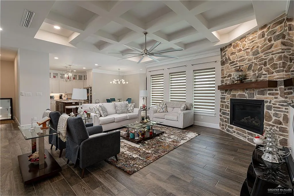 4 bed, 3.5 bath, 3125 sqft, $4,100 — Photo 4