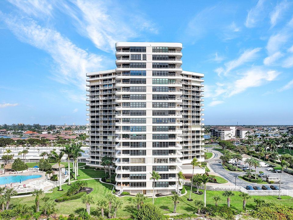 1st image of 380 Seaview Ct APT 403