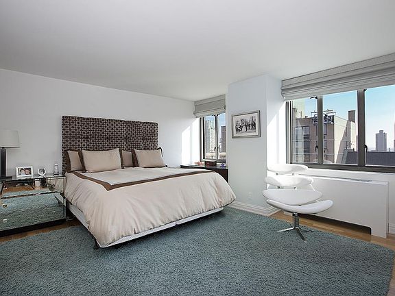 5th image of 1438 3rd Ave APT 26E