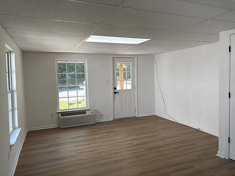 605B N Washington St — Photo 4
