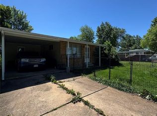943 Judy Dr, Farmington, MO 63640