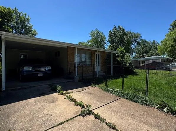 943 Judy Dr, Farmington, MO 63640