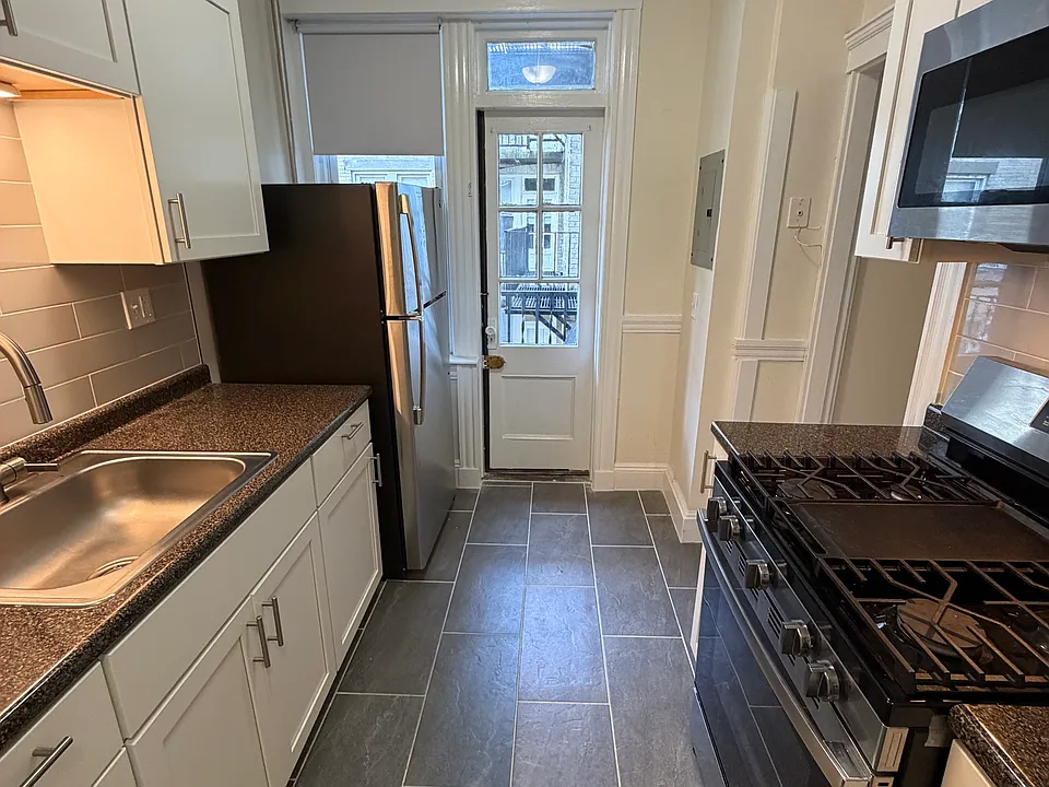 136 Washington St #135-41