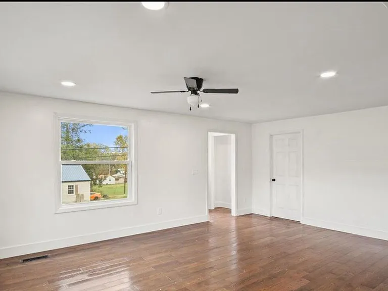 1109 Price St — Photo 8