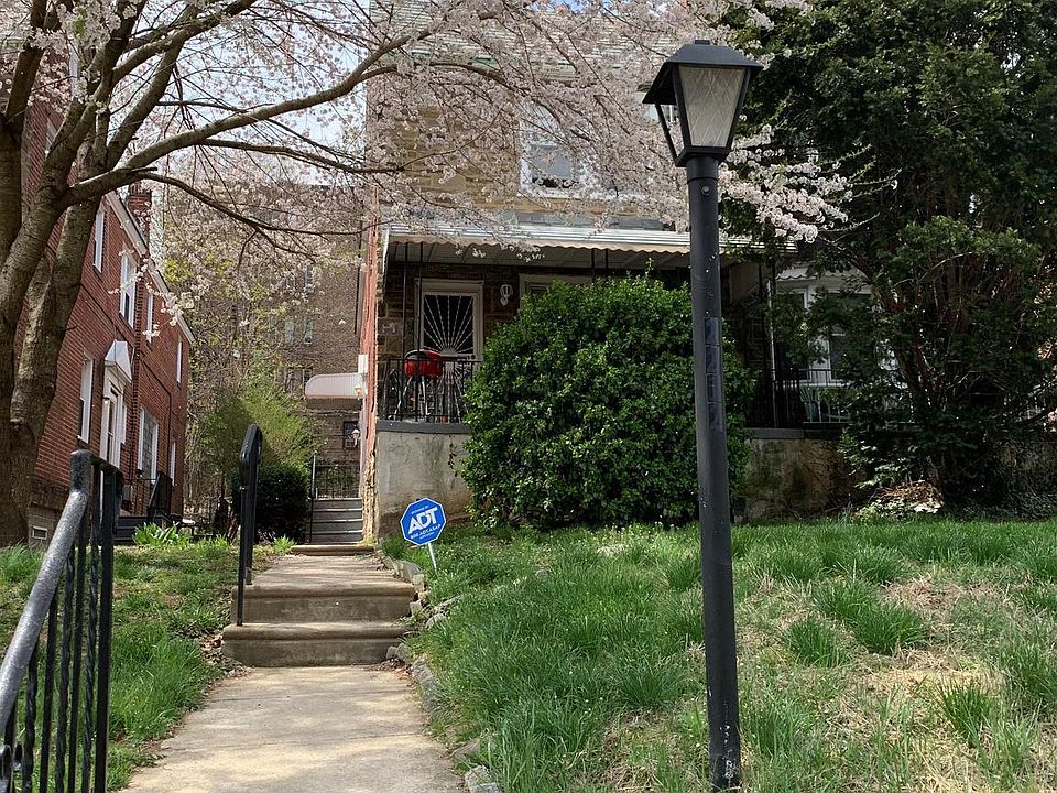 1st image of 2212 Bryn Mawr Ave