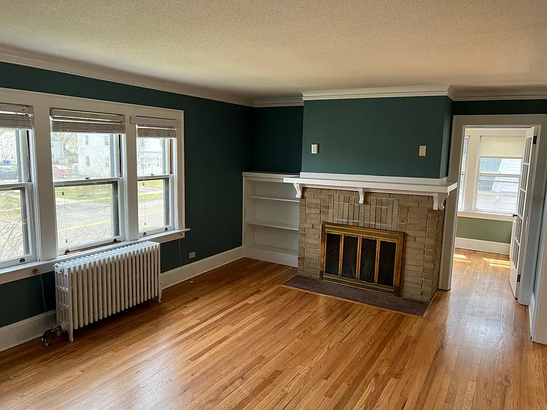 127 Wolcott Hill Rd — Photo 3