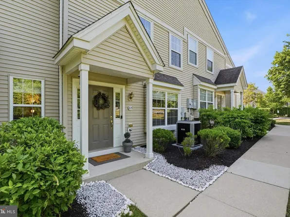 215 Flagstone Rd #1, Chester Springs, PA 19425