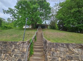 1000 Park Dr, Dunbar, WV 25064