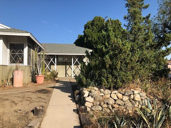 3rd image of 10330 Woodman Ave