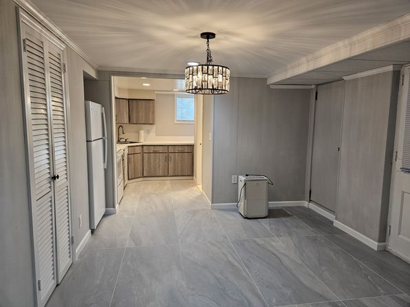 (undisclosed Address)