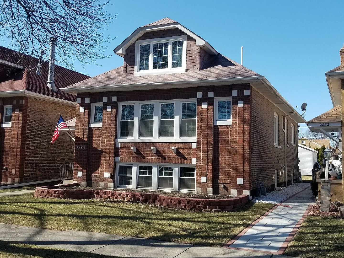 2834 Wenonah Ave photo 1