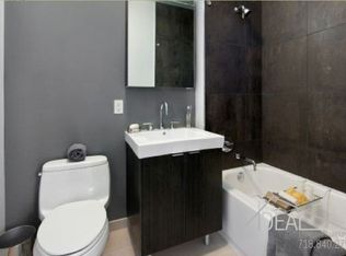200 Kent Ave, Brooklyn, NY 11249