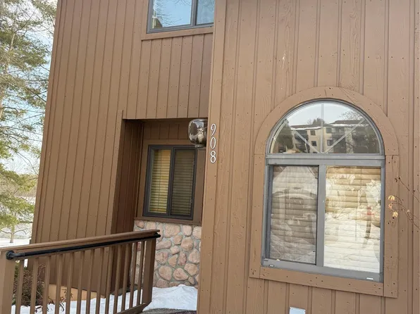 908 Scenic Lane, Poughkeepsie, NY 12603