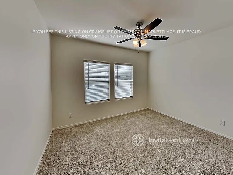 18099 N Lakeside Ct — Photo 10
