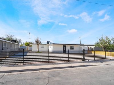 5069 Hallet Dr, Las Vegas, NV, 89122