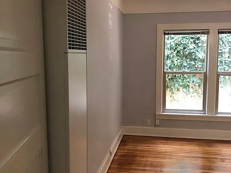 1416 E Marion St #101 — Photo 5