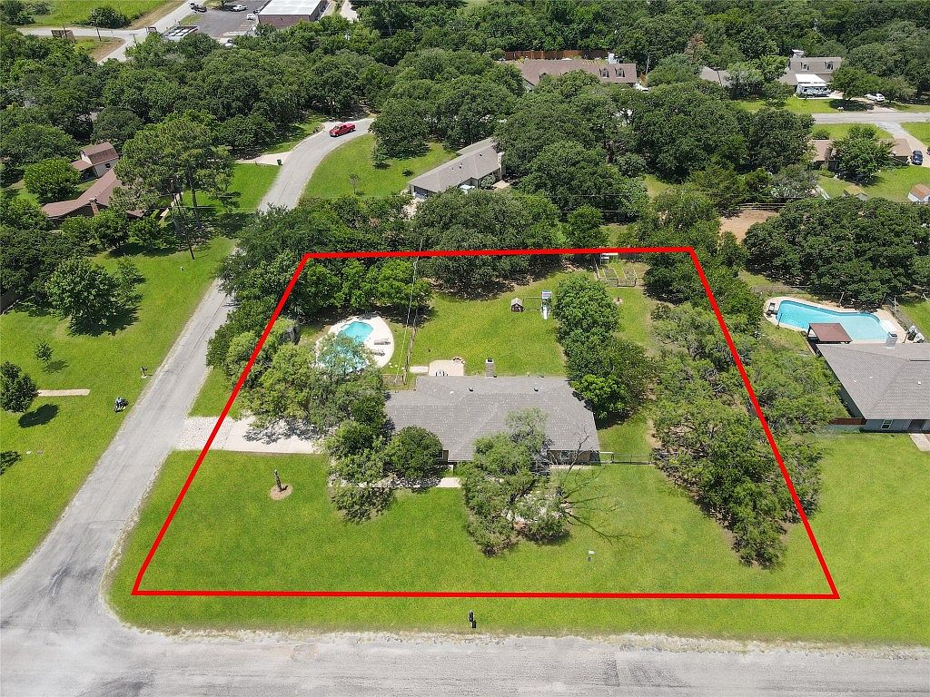 205 Willowood Dr, Burleson, TX 76028 MLS 20301667 Zillow