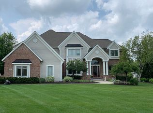 W291N4143 Prairie Wind Cir S, Pewaukee, WI 53072