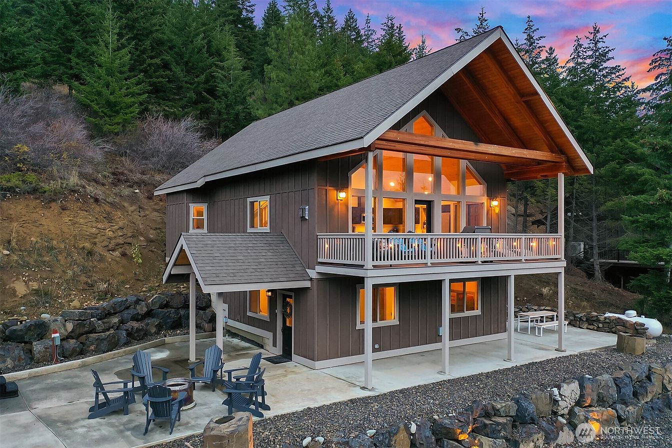 1st image of 600 Paintbrush Lane