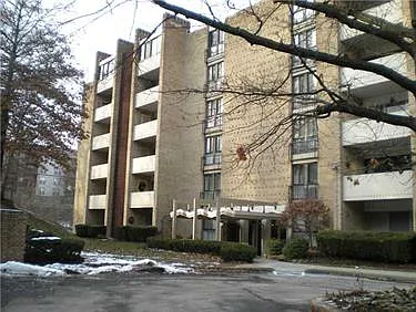53 Highland Rd APT 107 photo 1