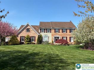 4059 Old Sentry Rd S, Allentown, PA 18104