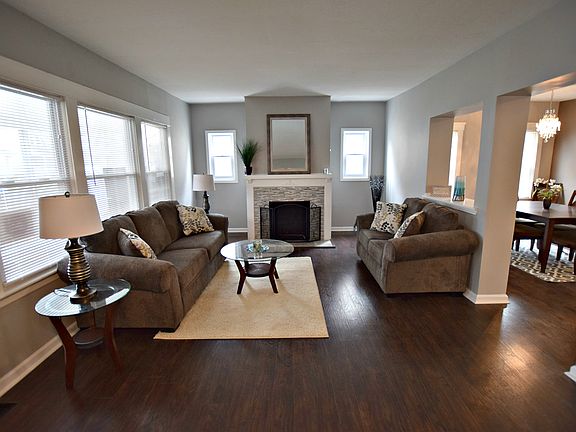 2nd image of 1610 Wyandotte Ave