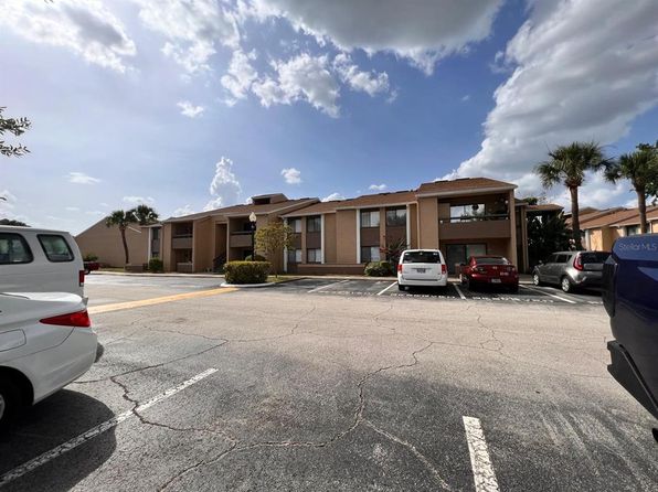 5349 Vineland Rd #E104