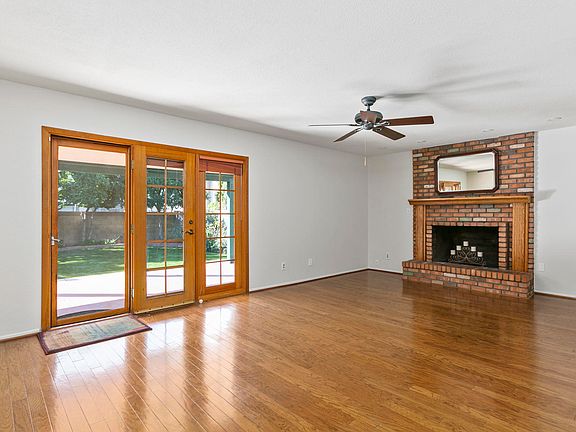 4th image of 4621 W Villa Theresa Dr