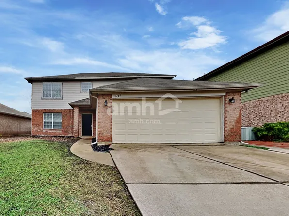 9749 Parkmere Dr, Fort Worth, TX 76108