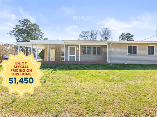 16 Stanley Rd, Havelock, NC 28532