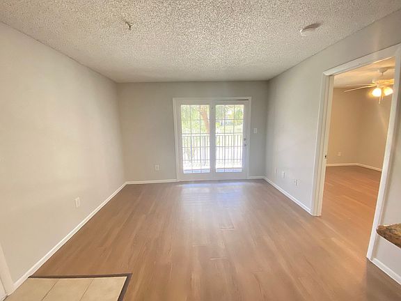 2nd image of 208 Afton Sq Unit 203
