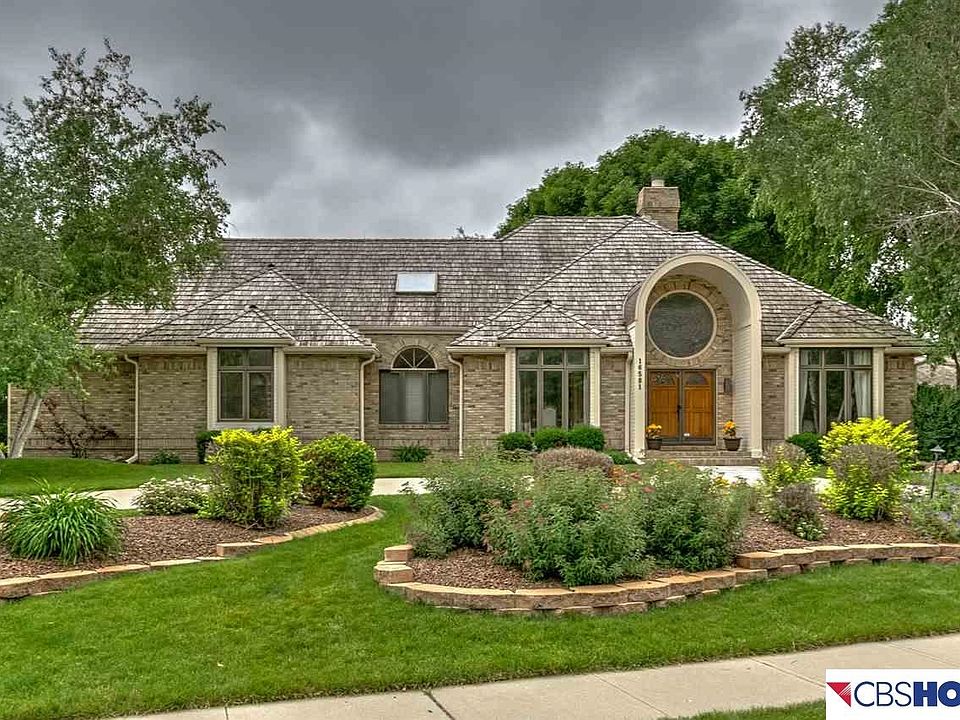 1st image of 16581 Nina Cir