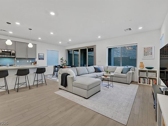 2nd image of 11636 Desert Hollow Ave