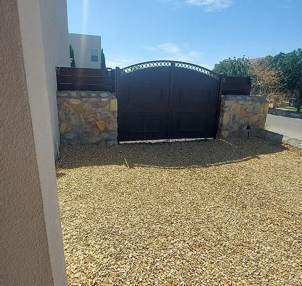 800 Caterick St — Photo 76