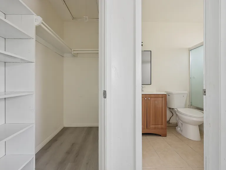3877 Menlo Ave #7 — Photo 14