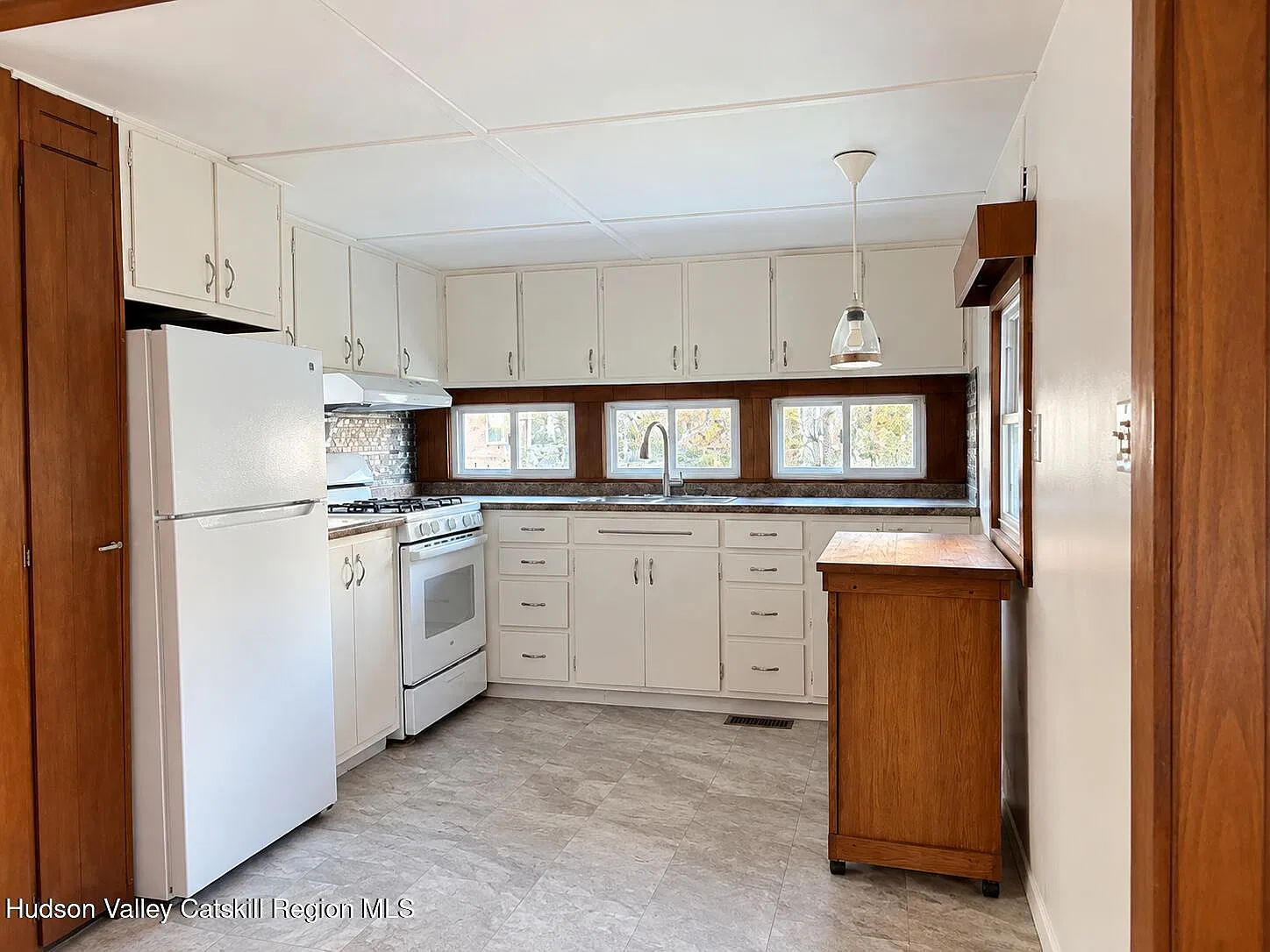 2 bed, 2.0 bath, 560 sqft, $1,200 — Photo 3